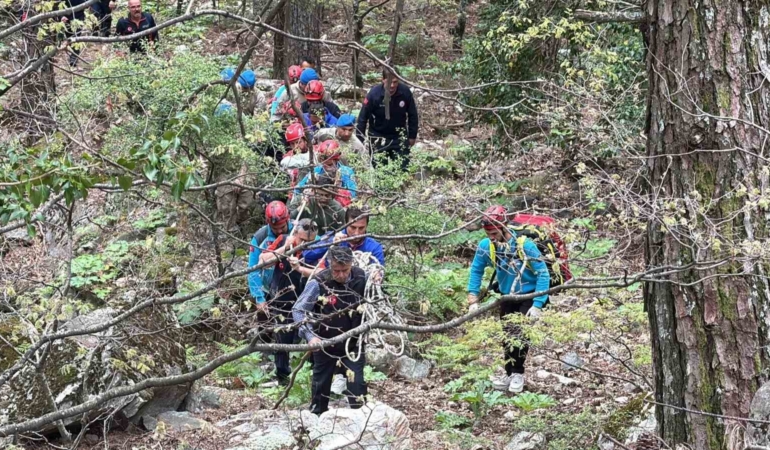 Kazdağları’nda 100 kişilik personelle zorlu kurtarma operasyonu