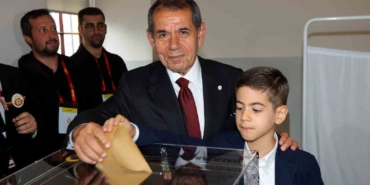 Dursun Özbek oyunu kullandı
