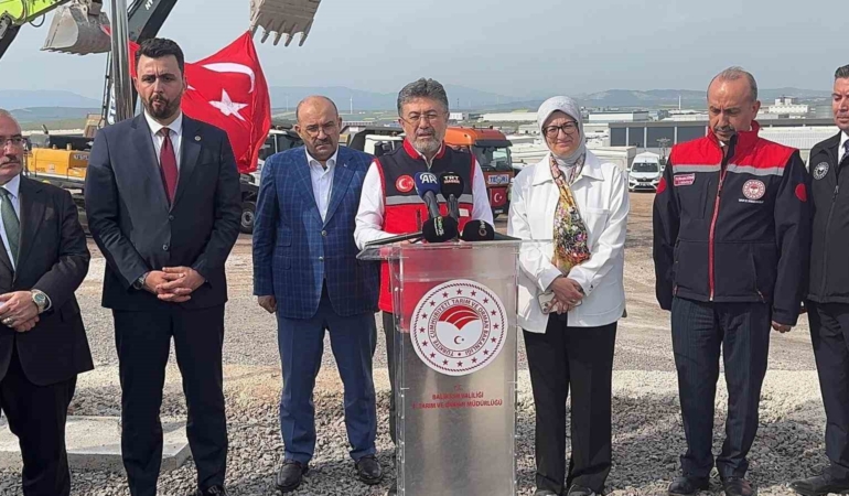 Tarım ve Orman Bakanı Yumaklı’dan Gönen Sera OSB’ye ziyaret