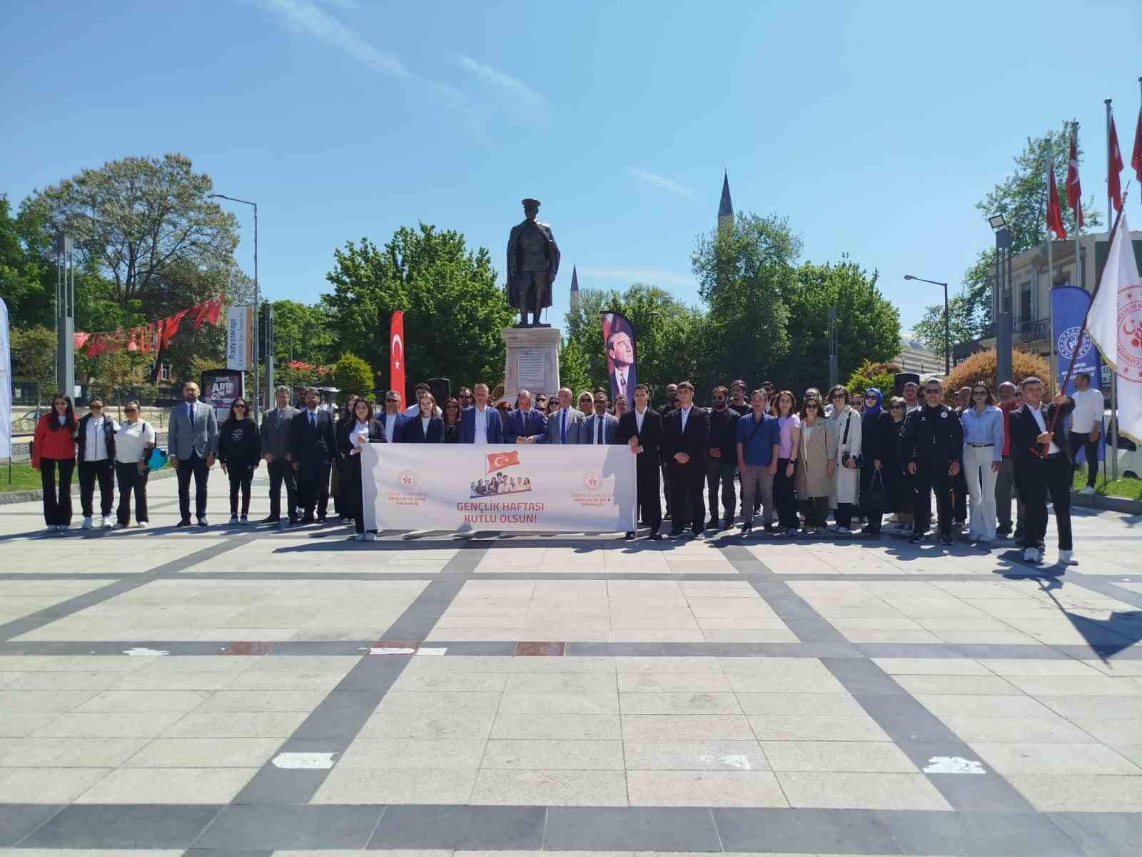 Edirne’de Gençlik Haftası etkinlikleri renkli görüntülere sahne oldu