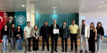 Burhaniye’de Pazarlama Projelerinin Sürdürülebilirliği konferansı gerçekleştirildi.