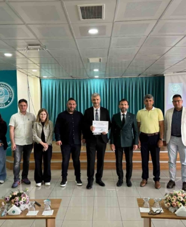 Burhaniye’de Pazarlama Projelerinin Sürdürülebilirliği konferansı gerçekleştirildi.