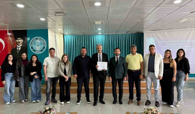Burhaniye’de Pazarlama Projelerinin Sürdürülebilirliği konferansı gerçekleştirildi.