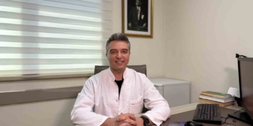 Hemoroidde ’ekran bağımlılığı’ etkisi: "Son zamanlarda 20’li 40’lı yaşlarda oldukça pik yaptı"