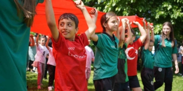 Sakarya’da 19 Mayıs coşkusu: Bando eşliğinde yürüdüler