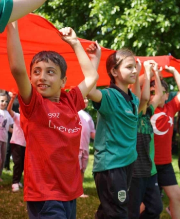 Sakarya’da 19 Mayıs coşkusu: Bando eşliğinde yürüdüler