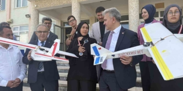 Milletvekili Canbey’den dünya şampiyonlarına tebrik: "Türkiye Yüzyılı’nı bu gençler inşa edecek"