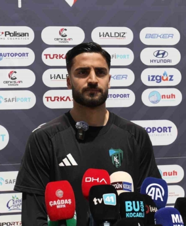 Serhat Öztaşdelen: "Umarım uzun yıllar Kocaelispor kalesini korurum"