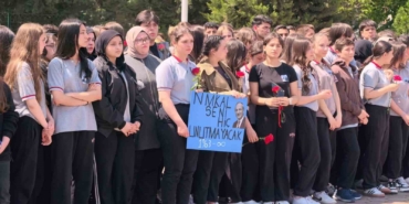 Vefat eden okul müdürü için veda töreni düzenlendi