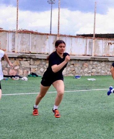 ‘Gençlik Haftası’ atletizm yarışmaları Bilecik’te sona erdi