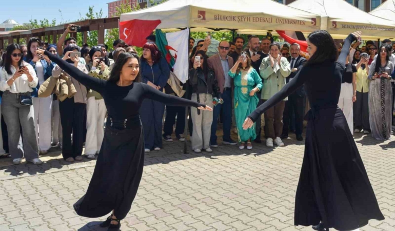BŞEÜ’de kültür şenliği coşkusu yaşandı
