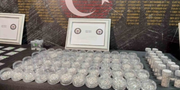 Pırlanta kaçakçılığında 38 kişi tutuklandı