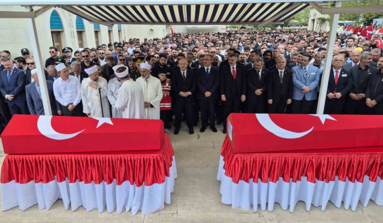Çorlu şehitlerini binler uğurladı