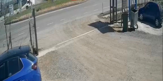 Lüleburgaz’da jandarma aracıyla çarpışan panelvan takla attı: 1 yaralı