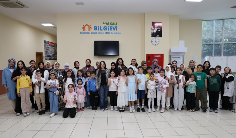 Küçükçekmece’de Anneler Günü renkli etkinliklerle kutlandı