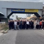 Goodyear fabrikasında vardiya sloganlarla değişti