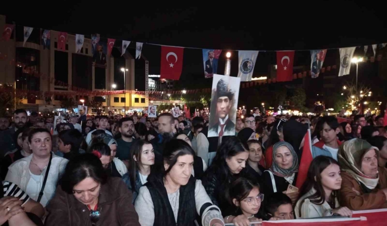 Kartal’da 19 Mayıs coşkuyla kutlandı
