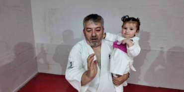 İnegöl’ün karateci ailesi: Bu ailede kemer kuşaktan kuşağa geçiyor