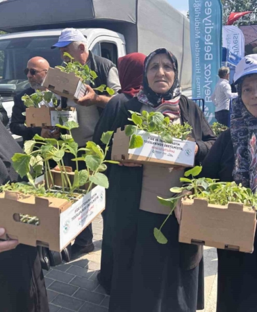 Beykoz’da 1 milyon 700 bin fide toprakla buluşuyor: "Üretmeye ve Beykoz’a değer katmaya devam edeceğiz"