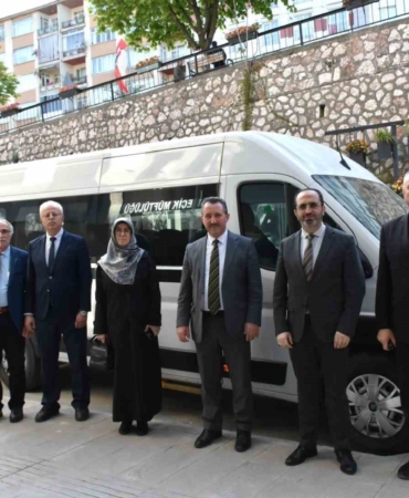 Bilecik’te hafızlık kurslarına minibüs desteği