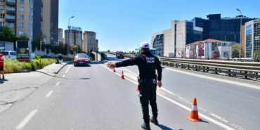 Esenyurt’ta sürücülere ’İlk Yardım ve Trafik Bilinci’ eğitimi verildi
