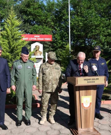 Cumhurbaşkanı Erdoğan’dan Edirne sınır hattındaki Mehmetçiğe bayram mesajı