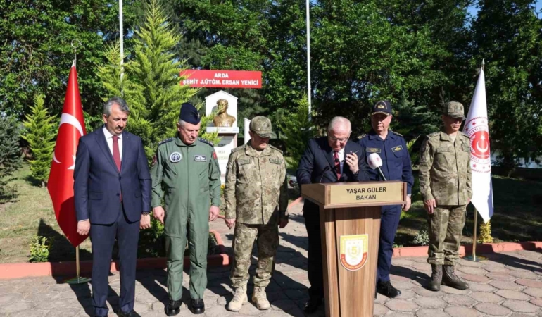 Cumhurbaşkanı Erdoğan’dan Edirne sınır hattındaki Mehmetçiğe bayram mesajı