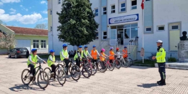 Trafik Haftasında öğrencilere uygulamalı eğitim