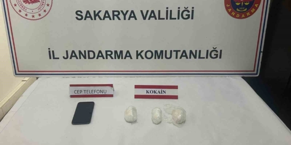 Sakarya’da 4 ilçede uyuşturucu operasyonu: 1 milyonluk kokain ele geçirildi