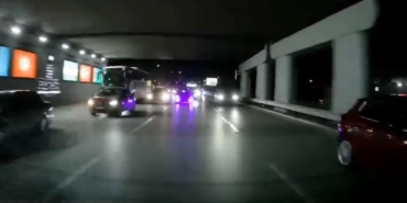 Makas atarak trafiği tehlikeye düşüren araç kamerada