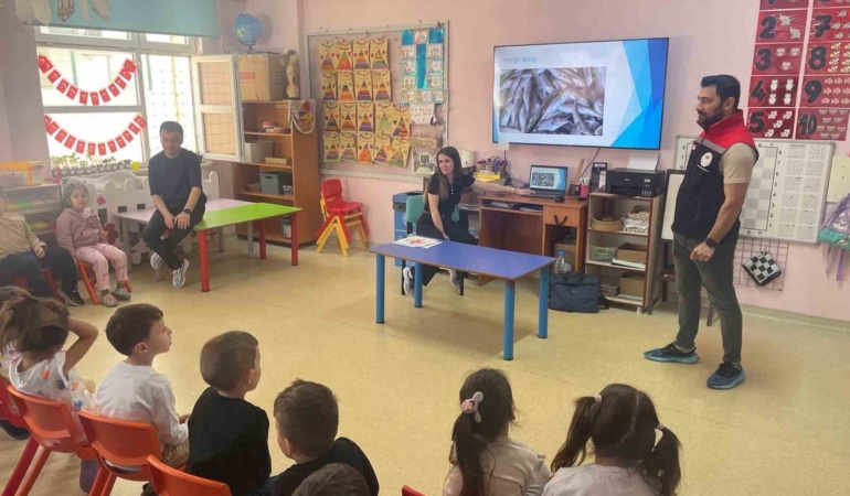 Tekirdağ’da öğrencilere balık tüketimi eğitimi