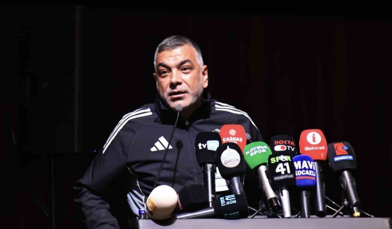 Kocaelispor’da kongre sürüyor, söz delegelerde