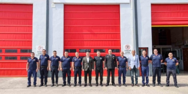 Vali Sözer itfaiye personeliyle bayramlaştı