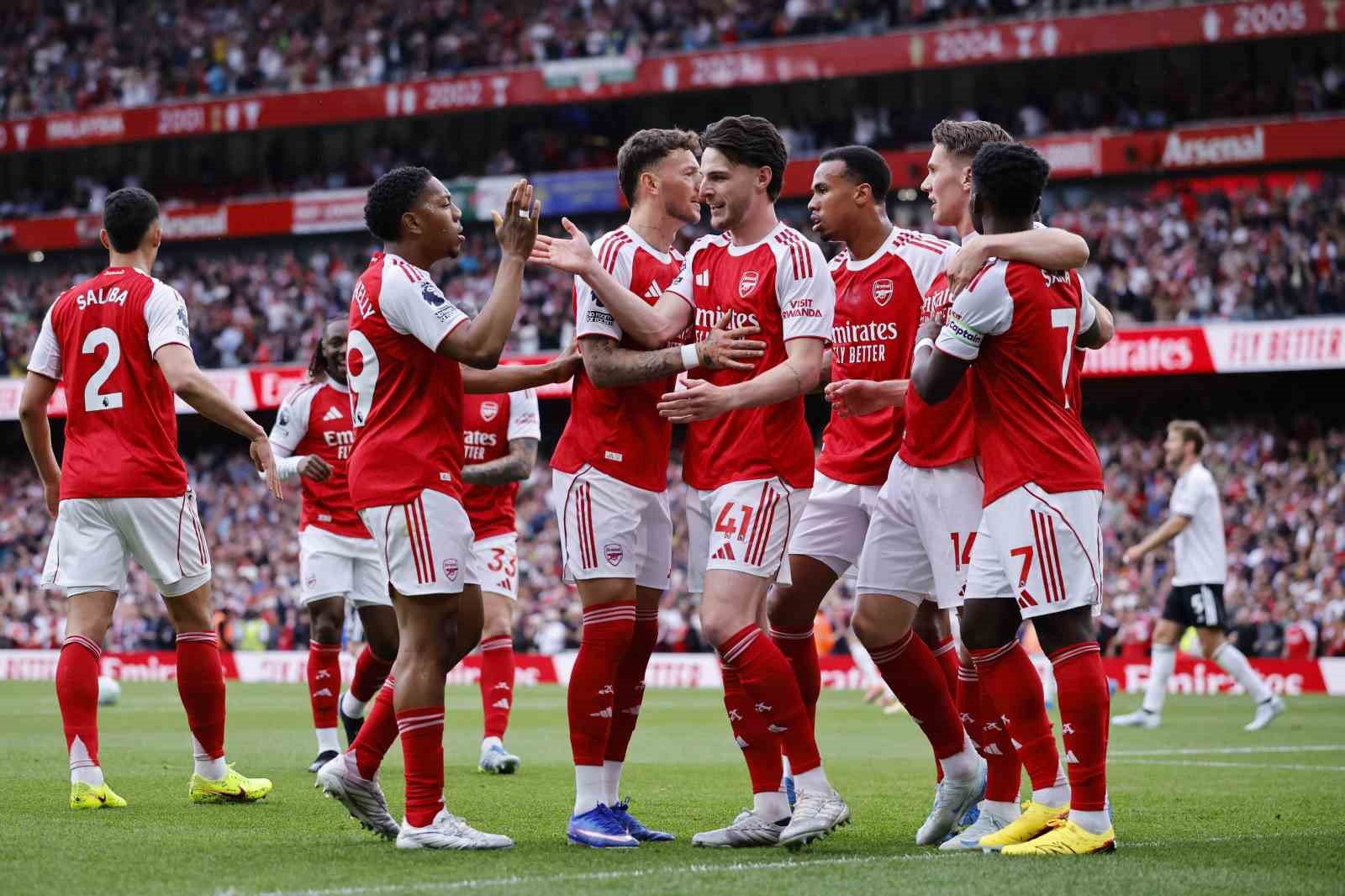 Premier Lig’de 22 yıl aradan sonra şampiyon Arsenal