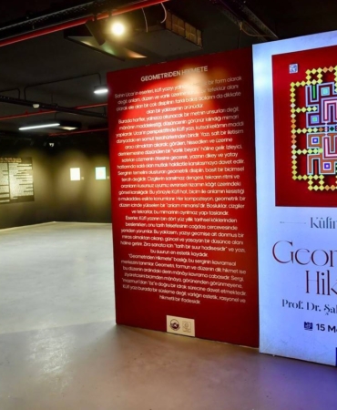 ‘Geometriden Hikmete’ sergisi Fatih’te kapılarını açtı