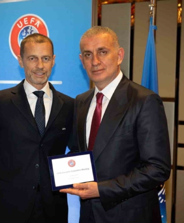 TFF Başkanı Hacıosmanoğlu, UEFA Yönetim Kurulu Toplantısı’na katıldı