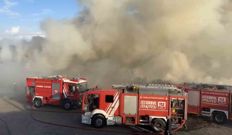 Ümraniye’de hayvan barınağı yakınında korkutan yangın