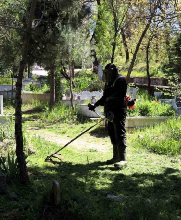 Bilecik’te mezarlıklarda bakım çalışması