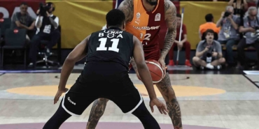 Beşiktaş ile Galatasaray yarı final için parkeye çıkacak