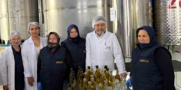 Bakan Yumaklı, zeytinyağı üretim tesislerinde incelemede bulundu
