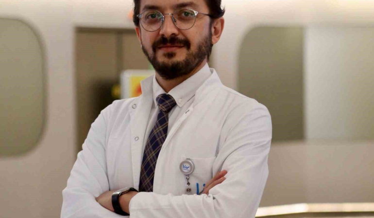 "Sigara bir alışkanlık değil, beyin bağımlılığıdır"