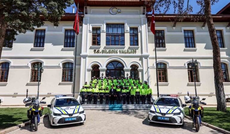 Vali Sözer trafik personelini makamında ağırladı