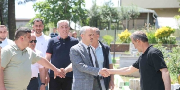 Başkan Çiftçi’den arife günü kabristan ziyareti