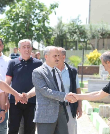 Başkan Çiftçi’den arife günü kabristan ziyareti