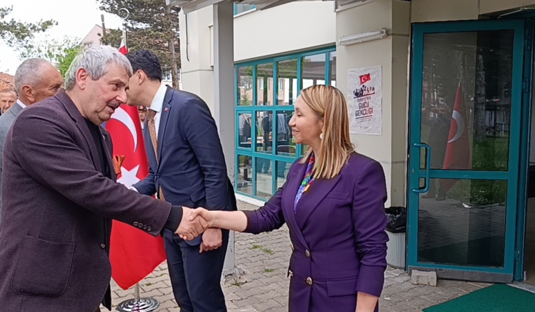 Pazaryeri’nde bayramlaşma coşkusu