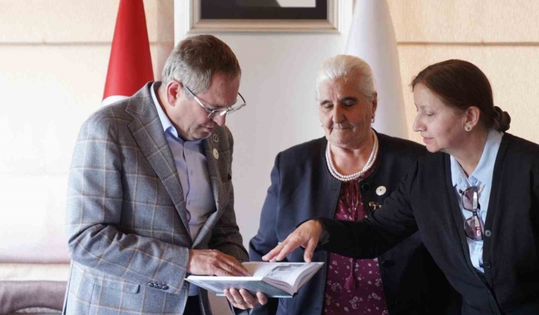 Srebrenitsa anneleri Ayvalık’ta