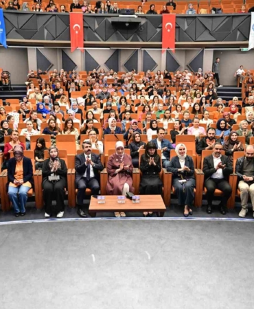 Akademisyen Anne Yıldırımlılarla buluştu