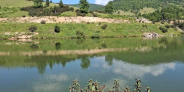 Arkadaşlarıyla girdiği gölette can verdi