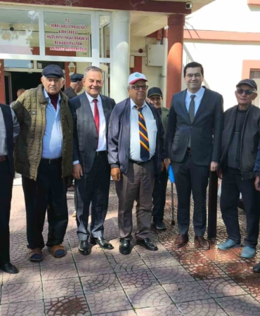 Genel Müdür Sezen, huzurevi sakinlerinin tecrübelerini dinledi