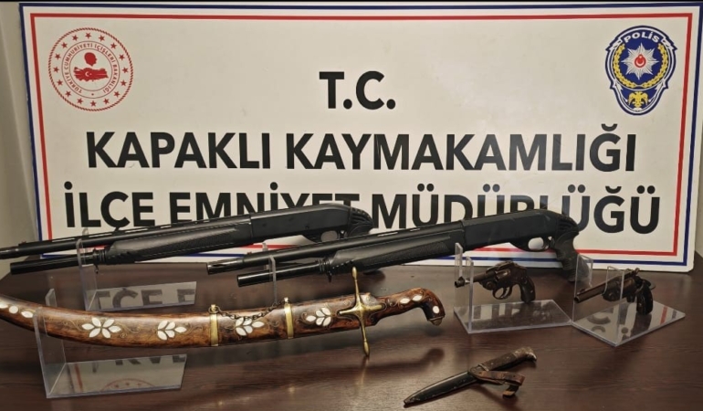 Kapaklı’da tarihi silahlar ele geçirildi